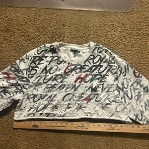 reposhing. too small for me